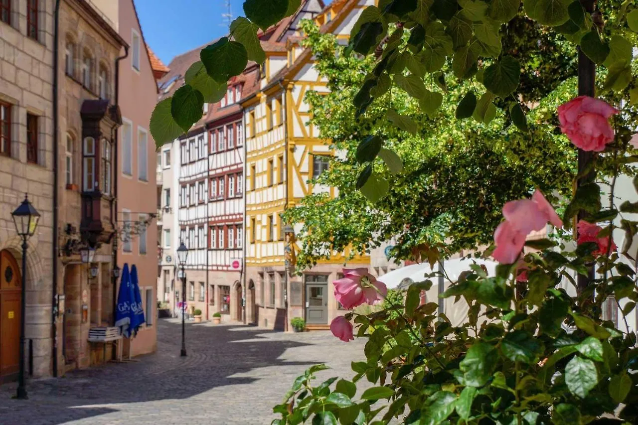 Linde3 - 10 Minuten In Die Altstadt Mit Balkon Und Pegnitzblick نورنبيرغ شقة